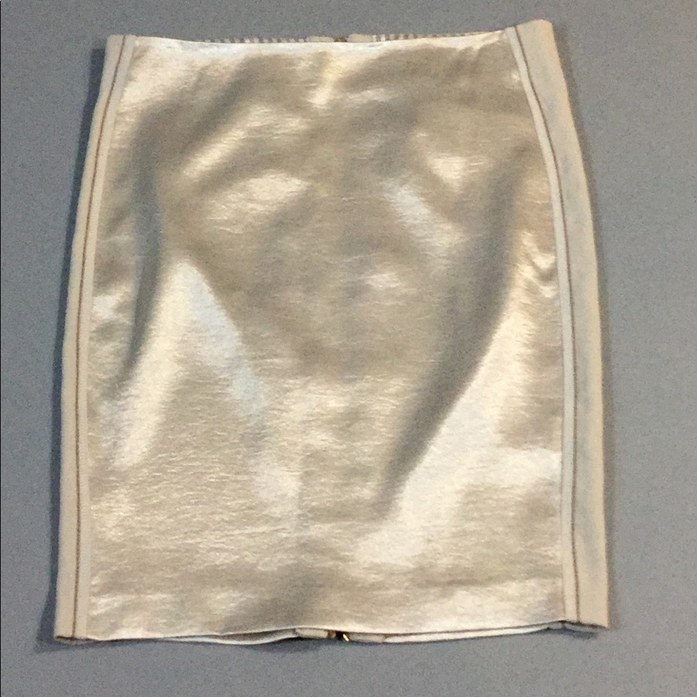 Bebe mini skirt size 4 NWT